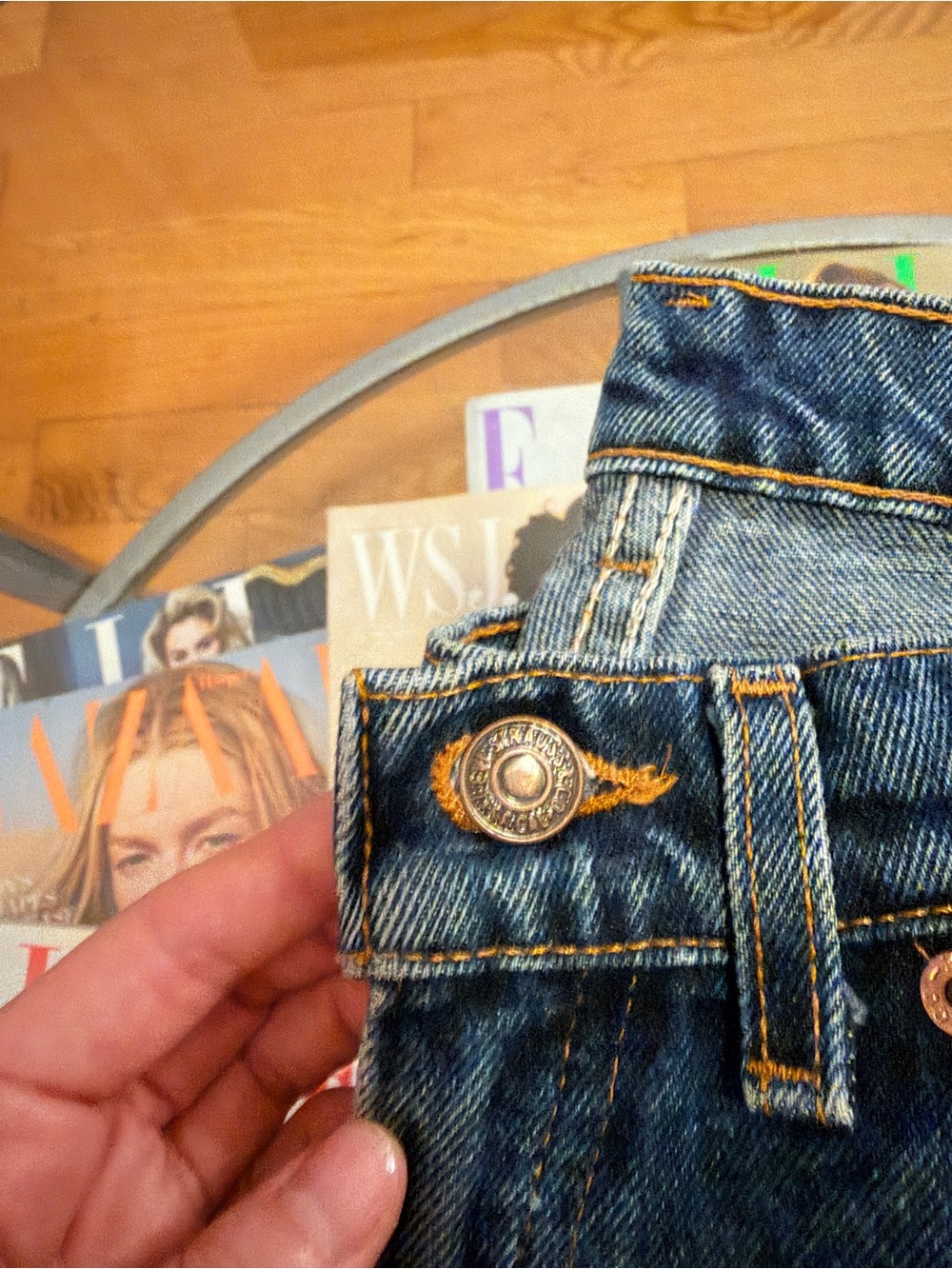 Vintage Levi's 15961 Orange Tab Loose Fit Straight Leg Jeans - Picture 2 of 7